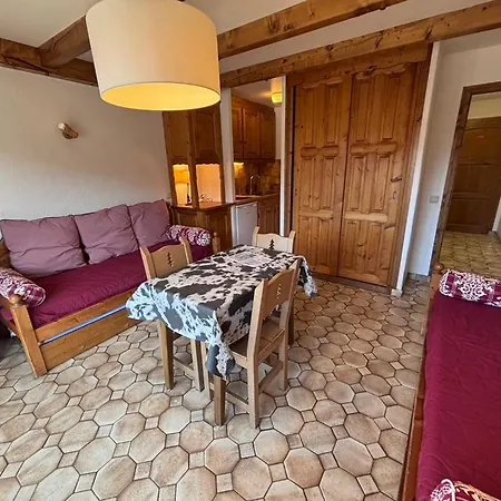 Lachat, Chez Francine
